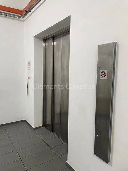 Light Industrial (B1) for Sale in  Gul Circle - Image 5